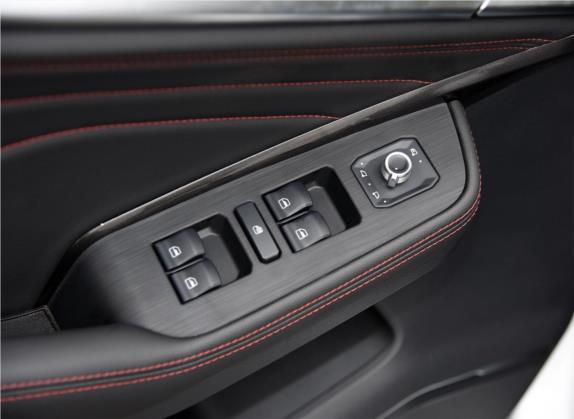 哈弗F5 2019款 国潮版 1.5T i潮 国VI 车厢座椅   门窗控制