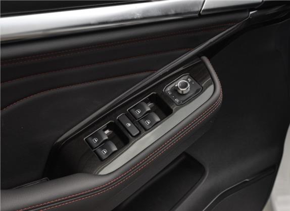 哈弗F5 2019款 国潮版 1.5T i范 国VI 车厢座椅   门窗控制