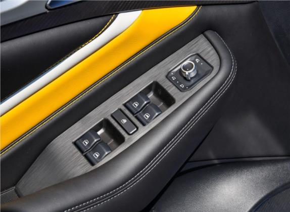 哈弗F7x 2019款 2.0T 两驱极智科技版 车厢座椅   门窗控制
