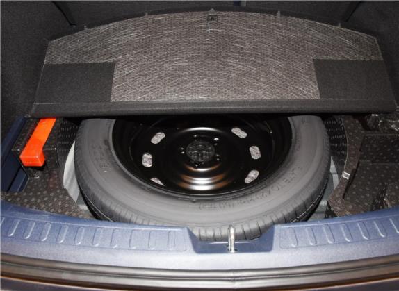 哈弗F7x 2019款 2.0T 四驱性能版 其他细节类   备胎