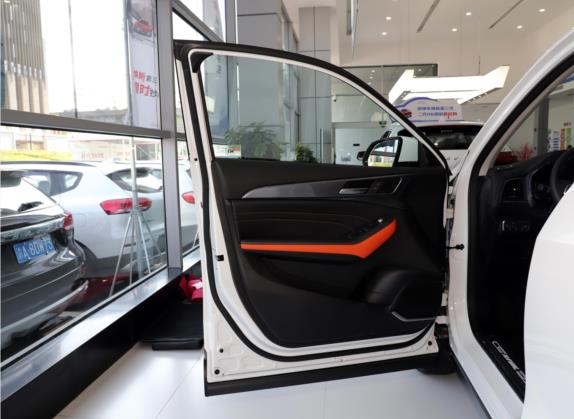 哈弗F7x 2021款 1.5T 两驱极智潮玩版 车厢座椅   前门板