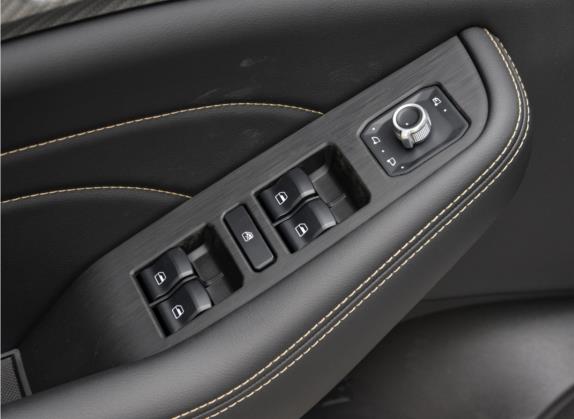 哈弗F7x 2021款 1.5T 两驱极智科技版 车厢座椅   门窗控制