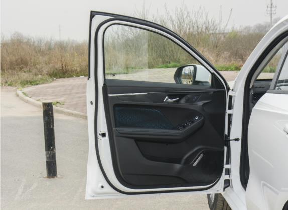 哈弗初恋 2021款 1.5T 自动大一版 车厢座椅   前门板