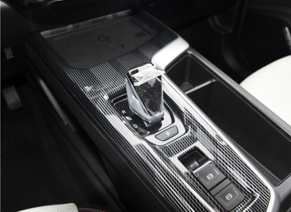哈弗赤兔 2022款 1.5L DHT王者兔 中控类   挡把