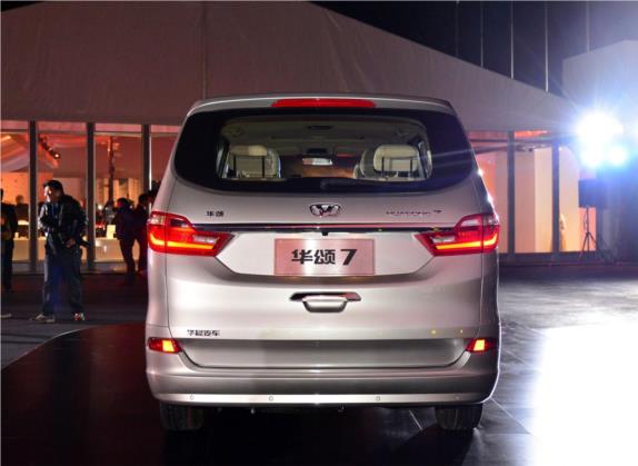 华颂7 2015款 2.0T 自动旗舰型 外观   正后