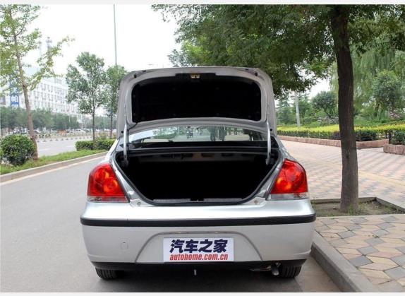 赛豹III 2008款 1.6L 手动舒适型 车厢座椅   后备厢