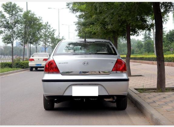 赛豹III 2008款 1.6L 手动舒适型 外观   正后