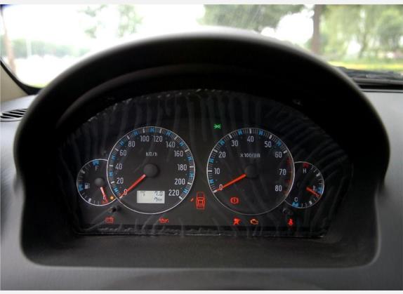 赛豹III 2008款 1.6L 手动舒适型 中控类   仪表盘