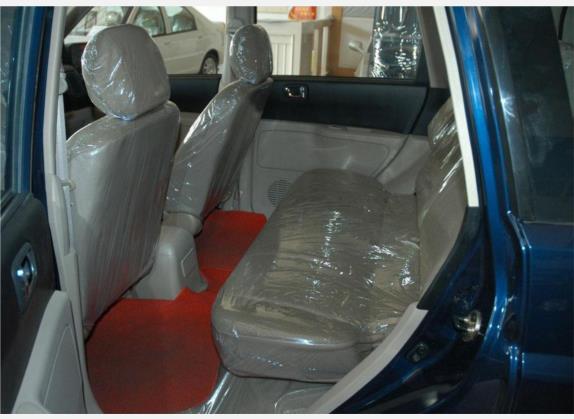 赛马 2004款 1.6L 手动舒适型 车厢座椅   后排空间