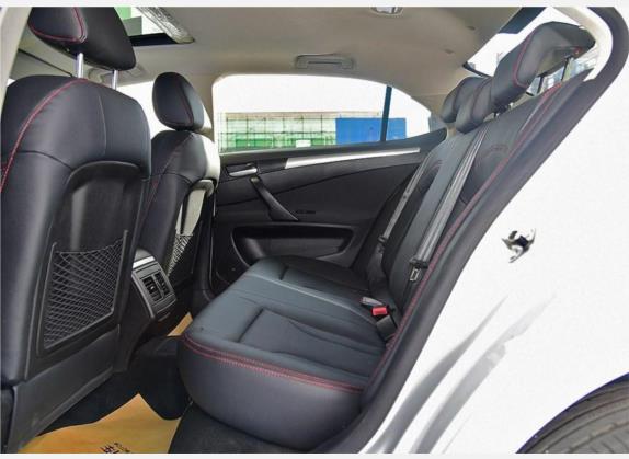 华泰iEV230 2016款 尊贵型 车厢座椅   后排空间