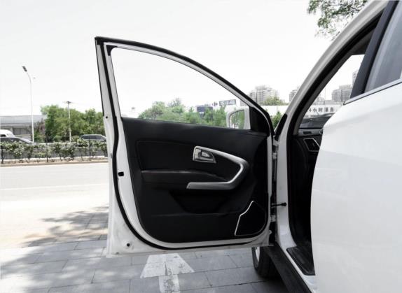 华泰XEV260 2016款 尊贵型 车厢座椅   前门板