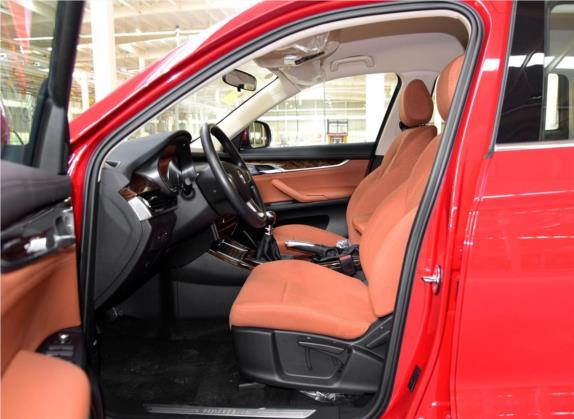 汉腾X7 2016款 1.5T 手动风尚型 车厢座椅   前排空间