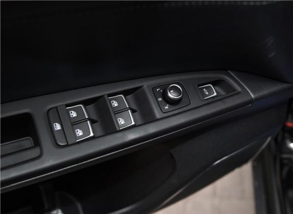 汉腾X7 2018款 X7S 1.5T 手动尊享型 车厢座椅   门窗控制