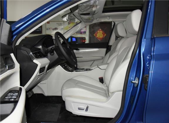 汉腾X5 2018款 1.5T CVT豪华版 车厢座椅   前排空间