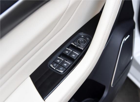 汉腾V7 2019款 1.5T 自动旗舰型 7座 国V 车厢座椅   门窗控制