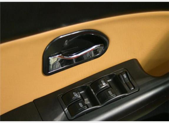 海迅 2006款 两厢 1.8L 舒适型 车厢座椅   门窗控制