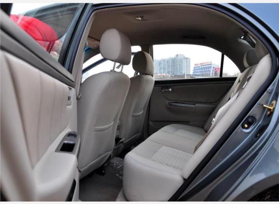 华普海景 2010款 1.5L 舒适型 车厢座椅   后排空间