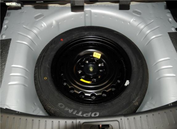 海马M8 2014款 2.0L 手动舒适型 其他细节类   备胎