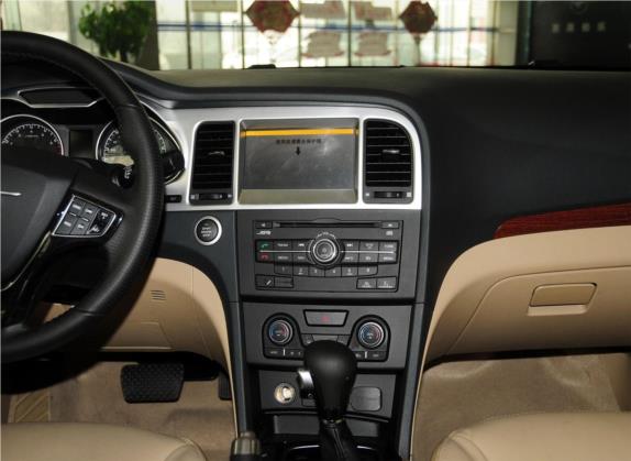 海马M8 2014款 2.0L 自动舒适型 中控类   中控台