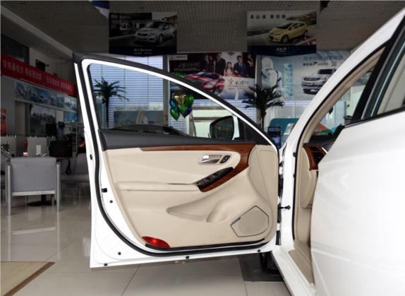 海马M8 2015款 1.8T 自动舒适型 车厢座椅   前门板