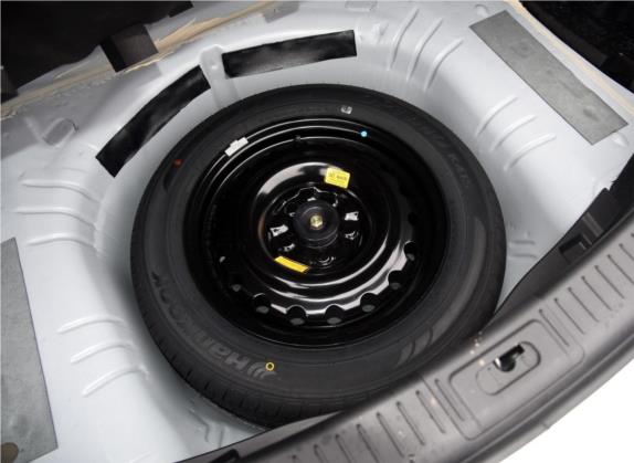 海马M8 2015款 2.0L 自动时尚型 其他细节类   备胎