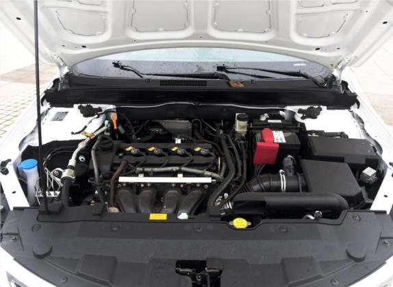 海马M8 2015款 2.0L 自动时尚型 其他细节类   发动机舱
