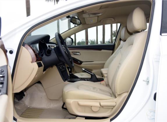 海马M8 2015款 2.0L 自动时尚型 车厢座椅   前排空间