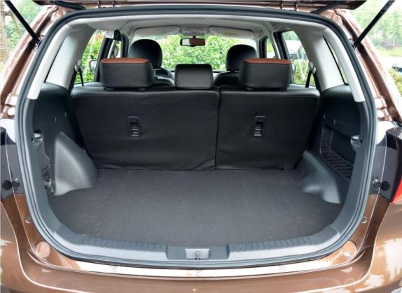 海马S7 2013款 2.0L 自动智享型 车厢座椅   后备厢