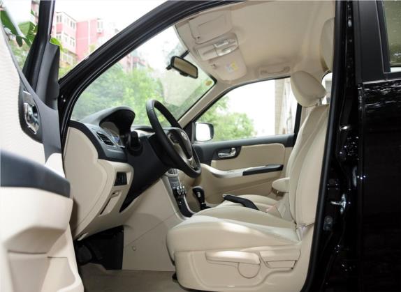 海马S7 2013款 2.0L 自动智尚型 车厢座椅   前排空间