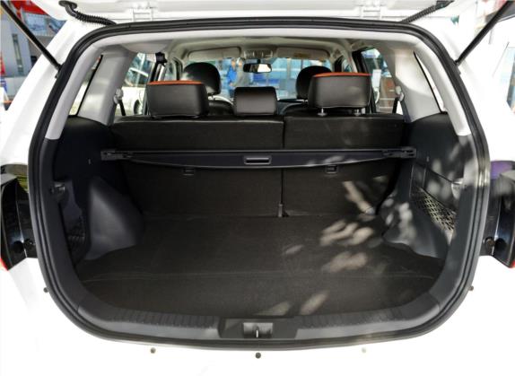 海马S7 2015款 2.0L 手动智享型 车厢座椅   后备厢