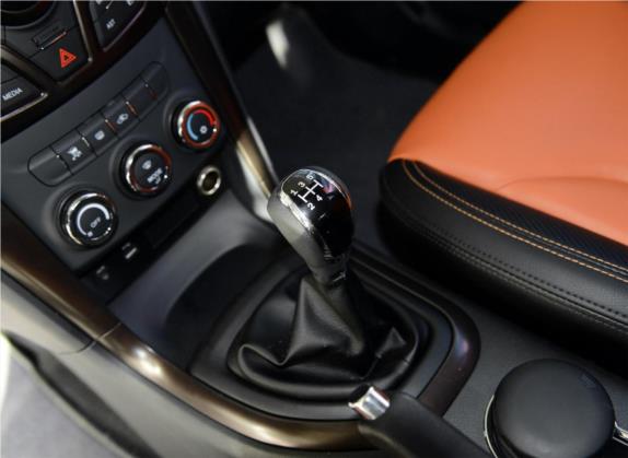 海马S7 2015款 2.0L 手动智享型 中控类   挡把