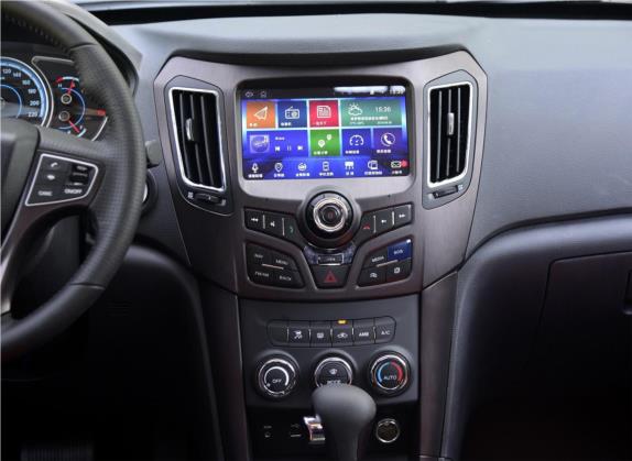 海马S7 2015款 改款 1.8T 自动纵领型 中控类   中控台