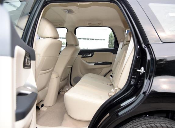 海马S7 2015款 改款 2.0L 手动纵享型 车厢座椅   后排空间