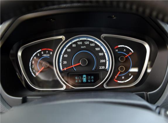 海马S7 2015款 改款 2.0L 自动纵驰型 中控类   仪表盘