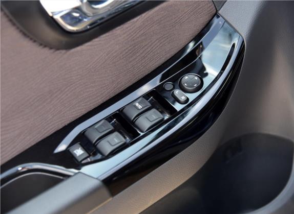 海马S7 2017款 1.8T 手动领先版 车厢座椅   门窗控制