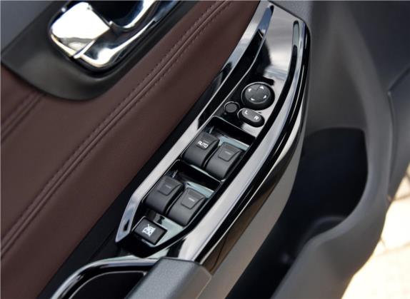 海马S7 2017款 1.8T 手动豪华版 车厢座椅   门窗控制