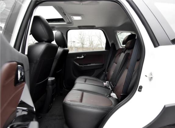 海马S7 2017款 1.8T 自动豪华版 车厢座椅   后排空间
