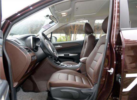 海马V70 2016款 1.5T 自动适·畅型 6座 车厢座椅   前排空间