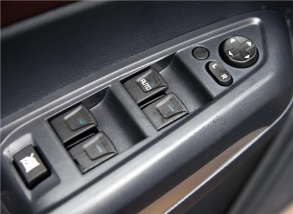 海马V70 2016款 1.5T 自动适·畅型 6座 车厢座椅   门窗控制