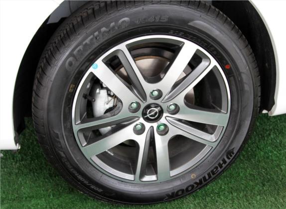 海马V70 2016款 2.0L 手动适·畅型 6座 其他细节类   前轮