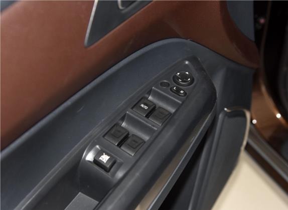 海马V70 2016款 1.5T 自动适·享型 7座 车厢座椅   门窗控制