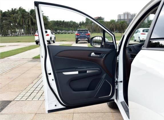 福美来MPV 2017款 六座版 1.5T 自动适·臻型 车厢座椅   前门板