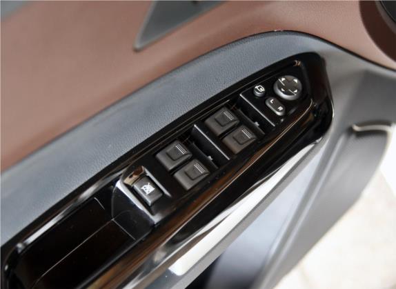 福美来F7 2017款 1.5T 7座自动旗舰型 车厢座椅   门窗控制