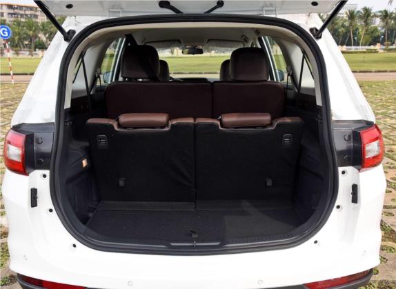 福美来F7 2017款 1.5T 7座自动标准型 车厢座椅   后备厢