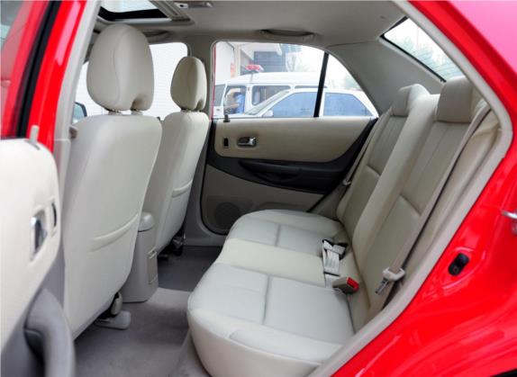 海福星 2011款 1.3L 手动豪华型 车厢座椅   后排空间