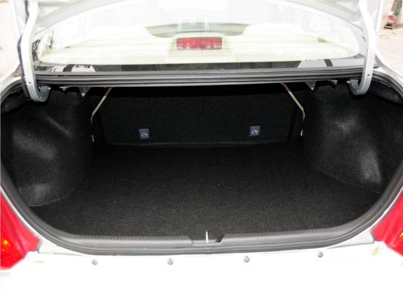 海福星 2012款 1.5L 手动精英型 车厢座椅   后备厢