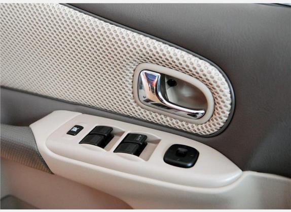 福美来 2006款 1.6L 手动舒适GLX 车厢座椅   门窗控制