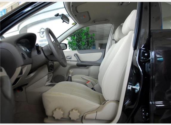 福美来 2009款 1.6L 手动超值版 车厢座椅   前排空间