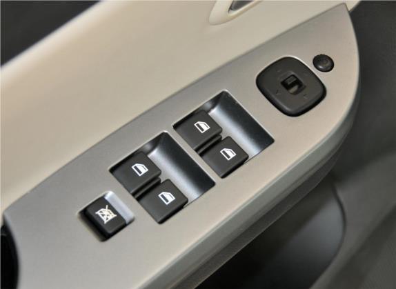 福美来 2011款 1.6L 手动豪华版 车厢座椅   门窗控制