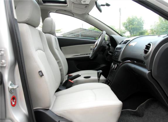 福美来 2011款 1.6L 自动豪华版 车厢座椅   前排空间
